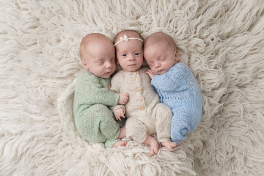 best Knoxville newborn photographer, newborn portrait studio, newborn photography near me Knoxville